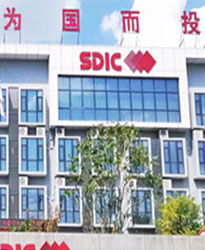 光伏無(wú)功補(bǔ)償柜為光伏發(fā)電徹底解決用電罰款困擾！